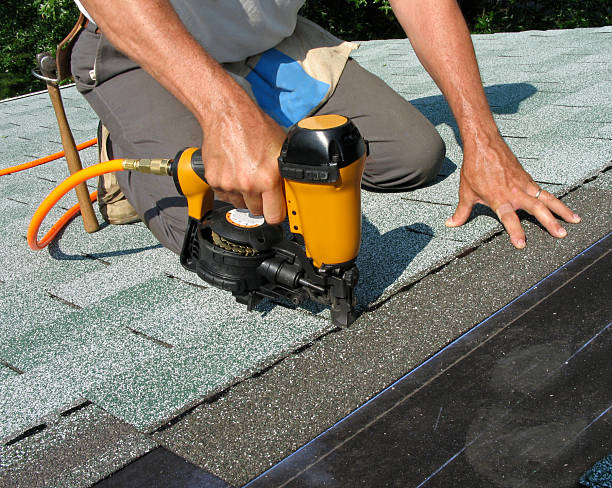 Best Shingle Roofing Installation  in Earlham, IA